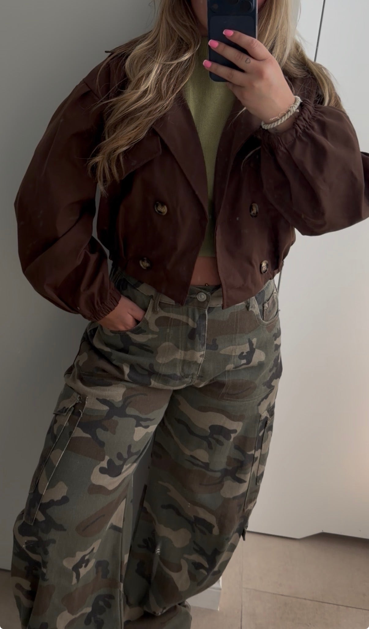 The New Label // Cropped Trenchcoat Onesize